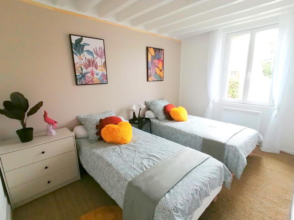 Le Cocoon D'Annabelle - Jolie Maison Avec Jeux Et Grand Jardin Pierrefitte-sur-Sauldre Eksteriør billede